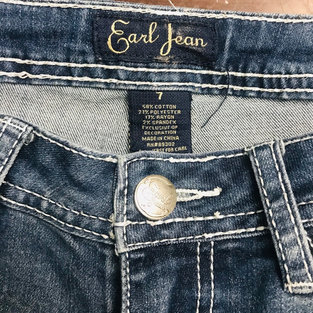 Low Rise Blue Jeans - Picture 4 of 4
